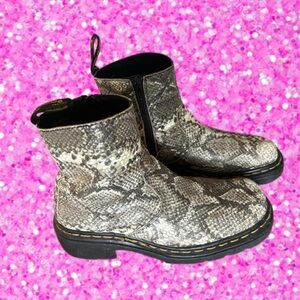 Dr. Martens Snakeskin Reptile Zip Boots – Rare – US 9